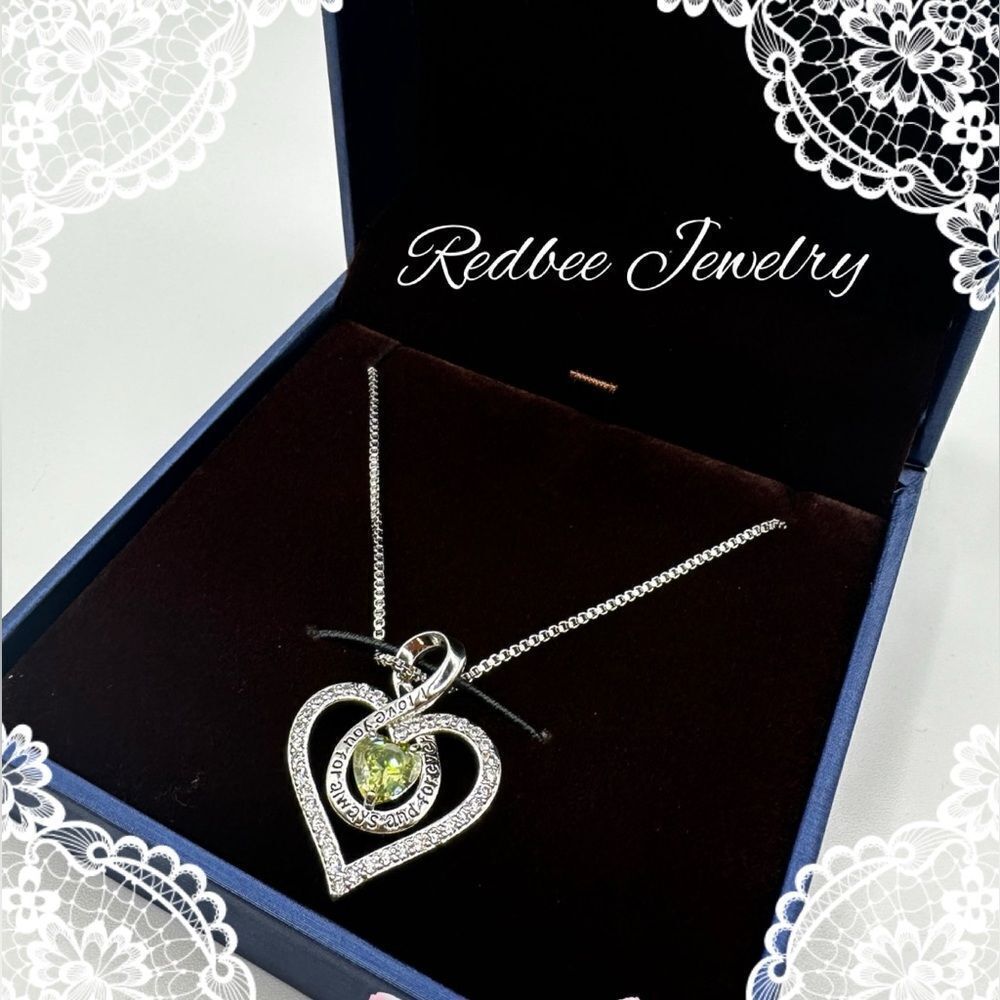 NIB, Redbee Brand 18kt GP/WG, 925 heart and "peridot"‎ cz necklace!